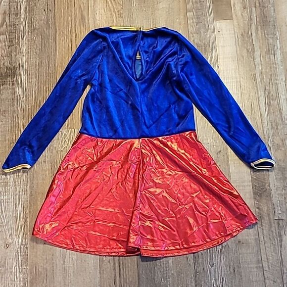 Superman Superhero Costume Kid's Size Medium - Picture 4 of 10